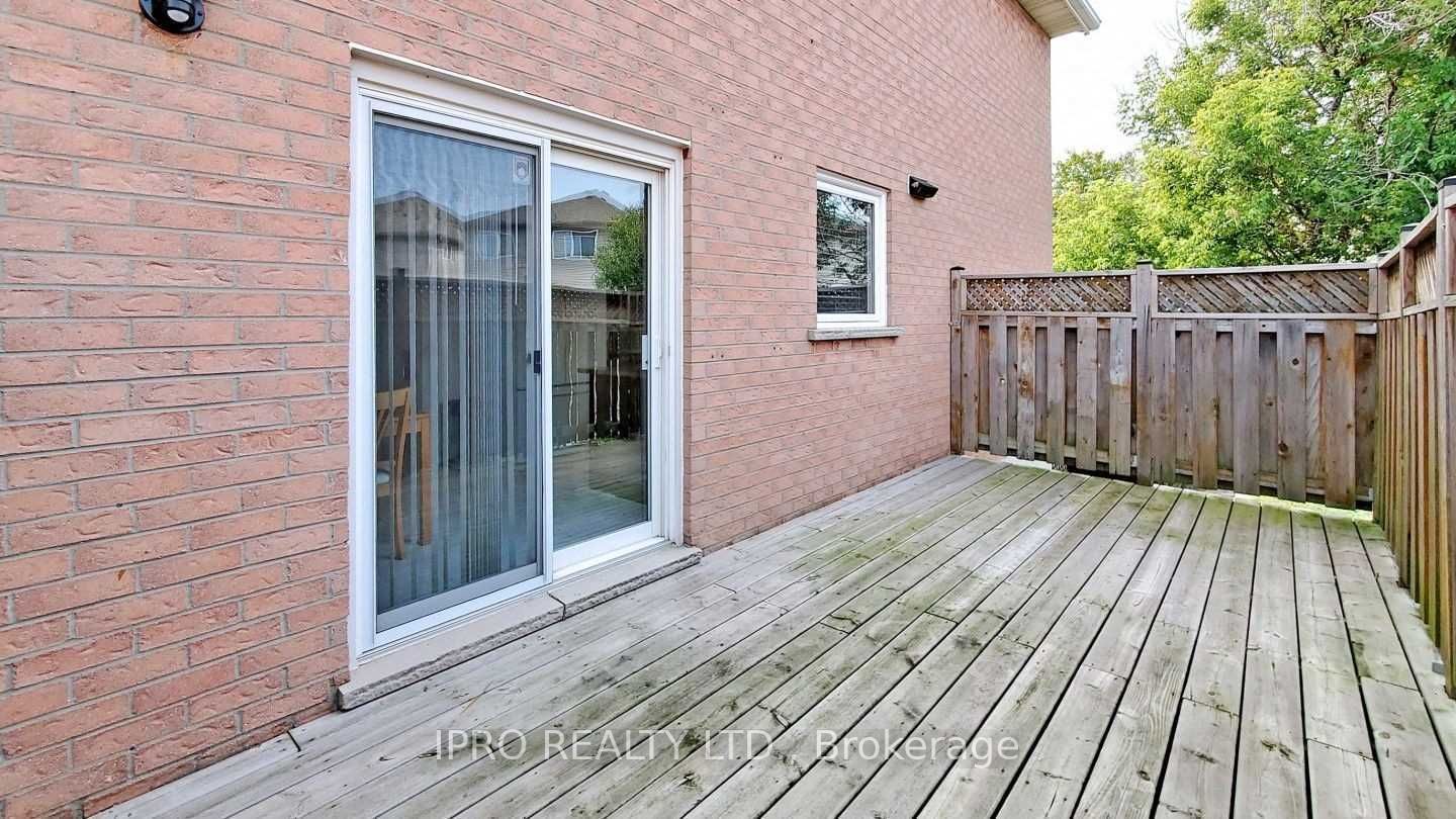 51 Russet Crt