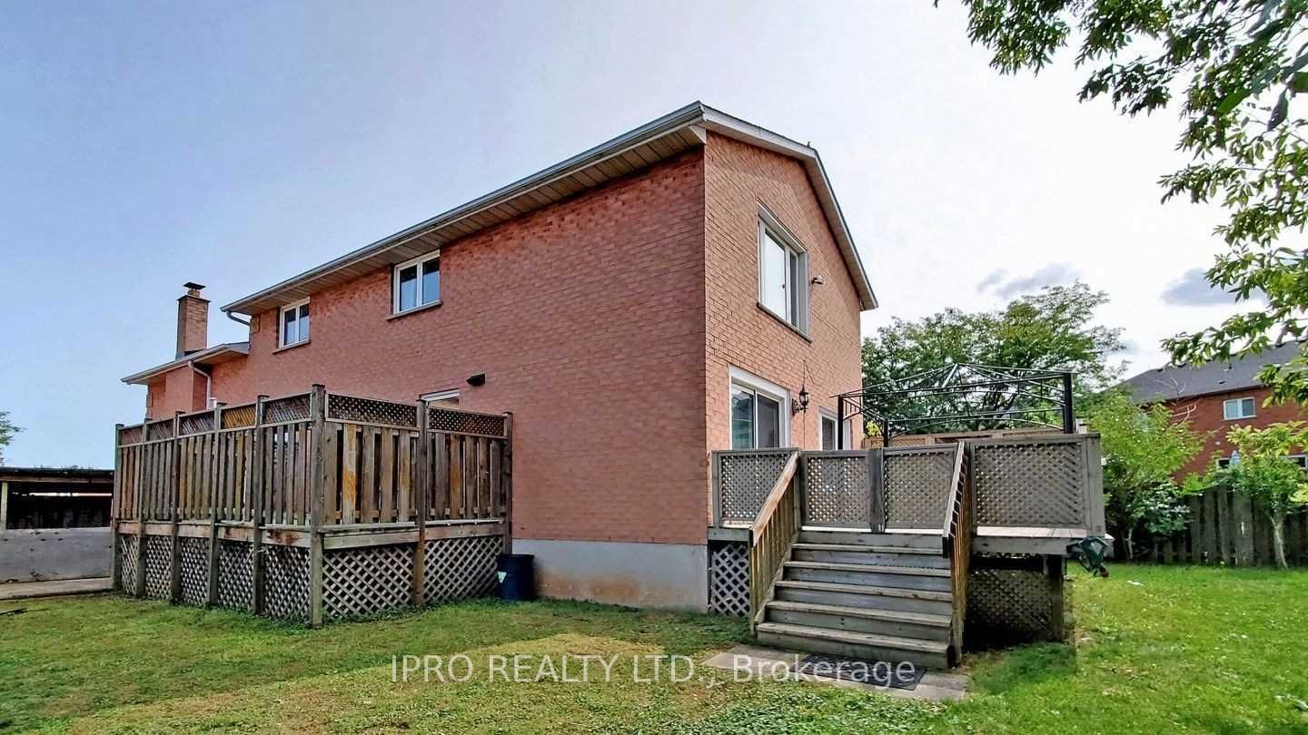 51 Russet Crt