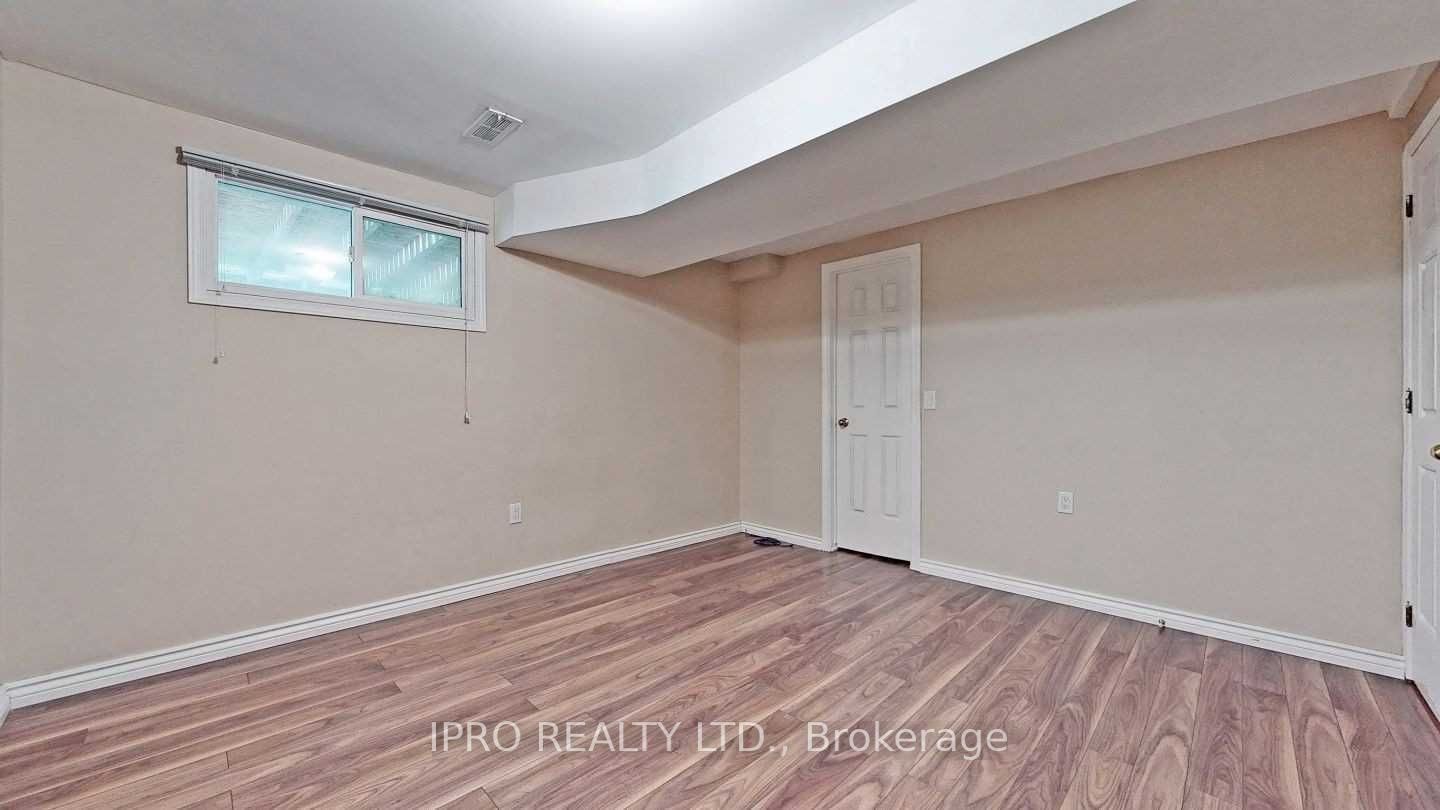 51 Russet Crt