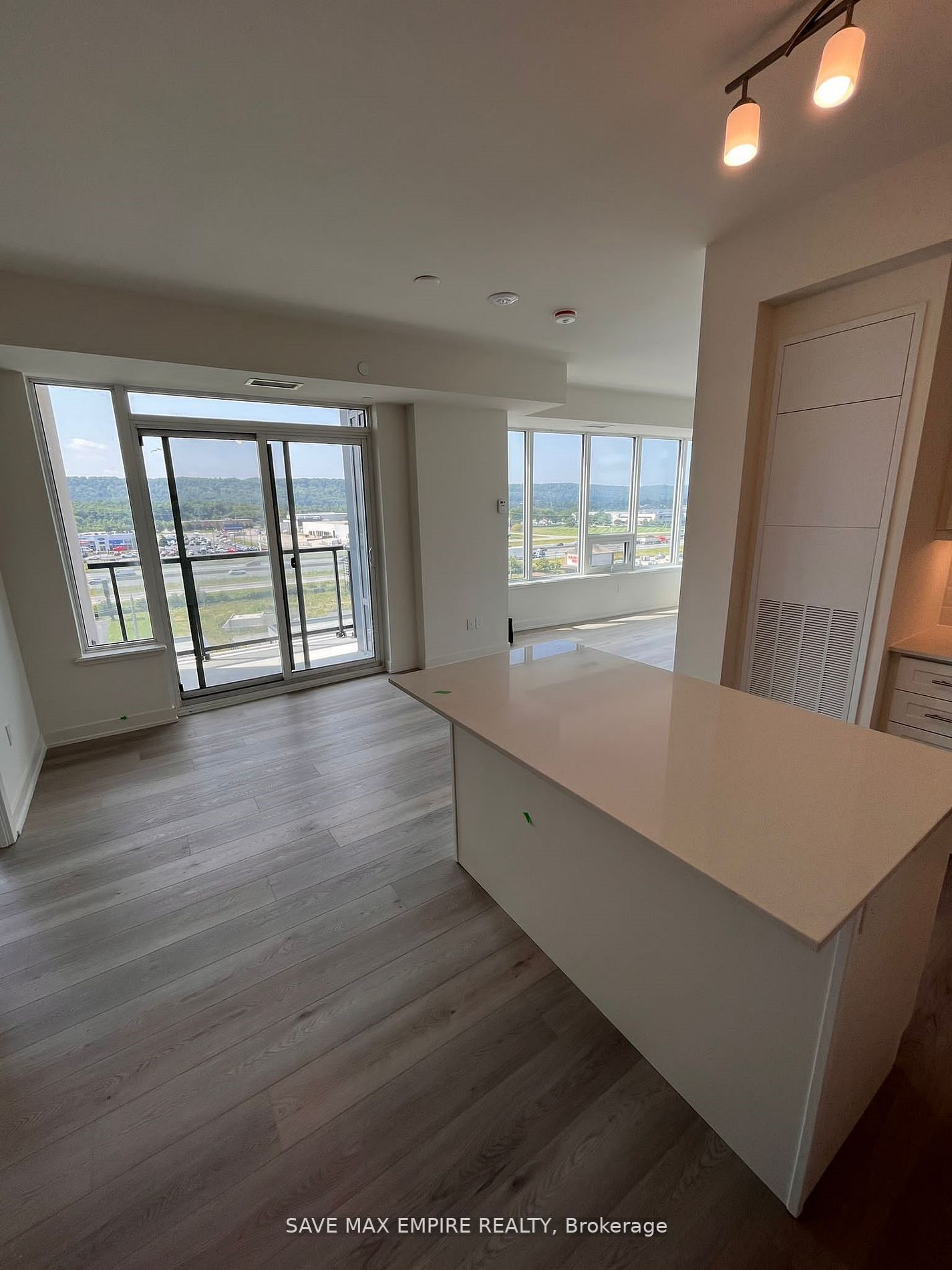 385 Winston Rd, #802