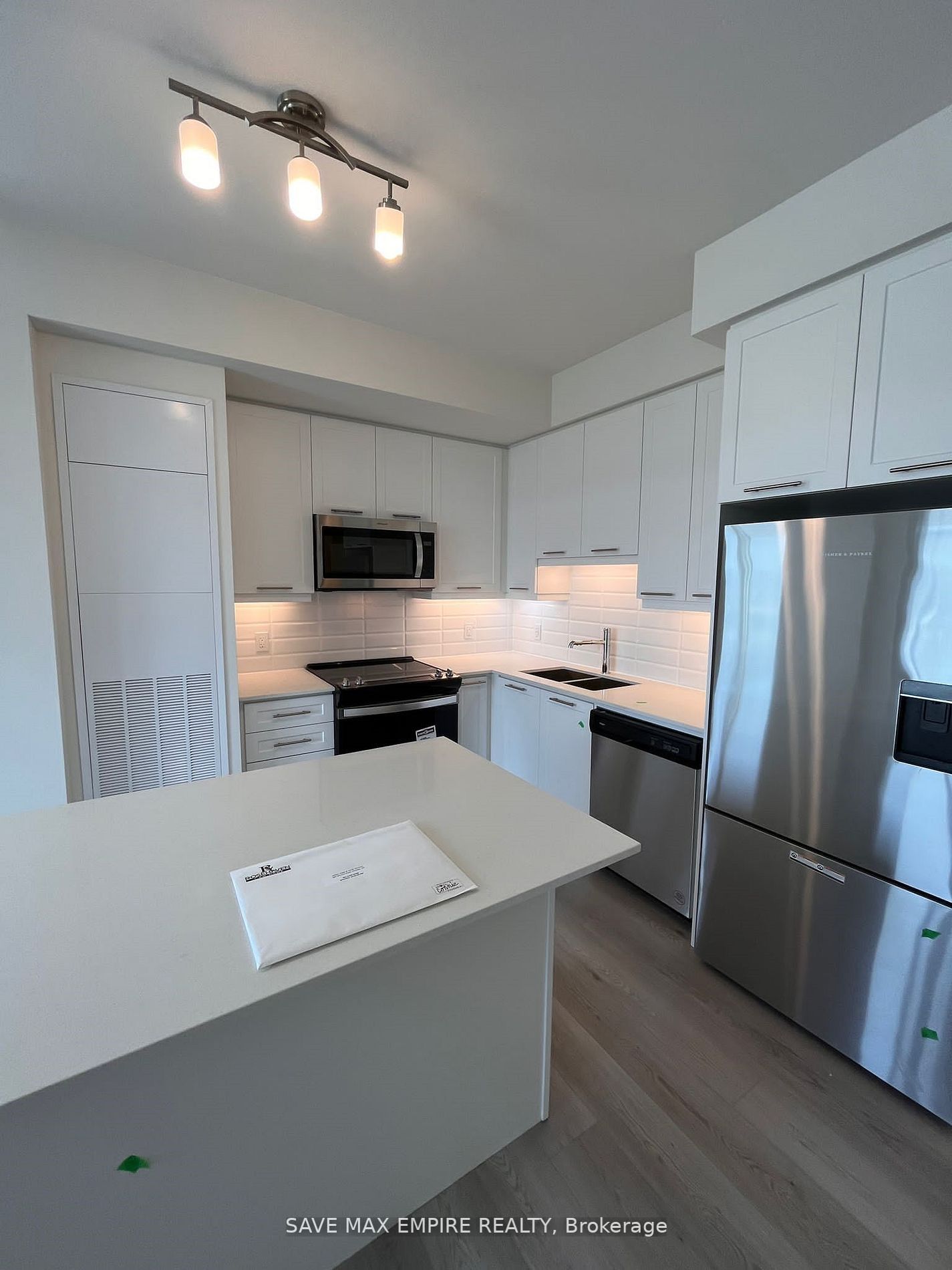 385 Winston Rd, #802
