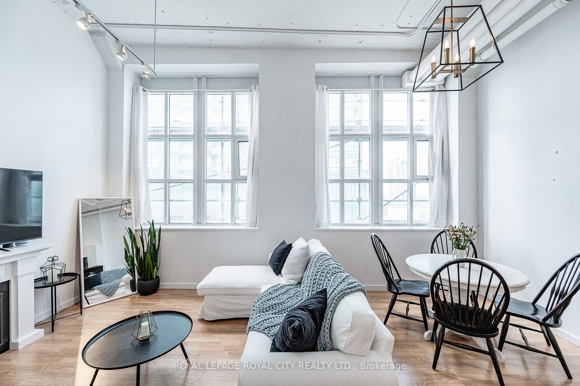 410 King St W, #514