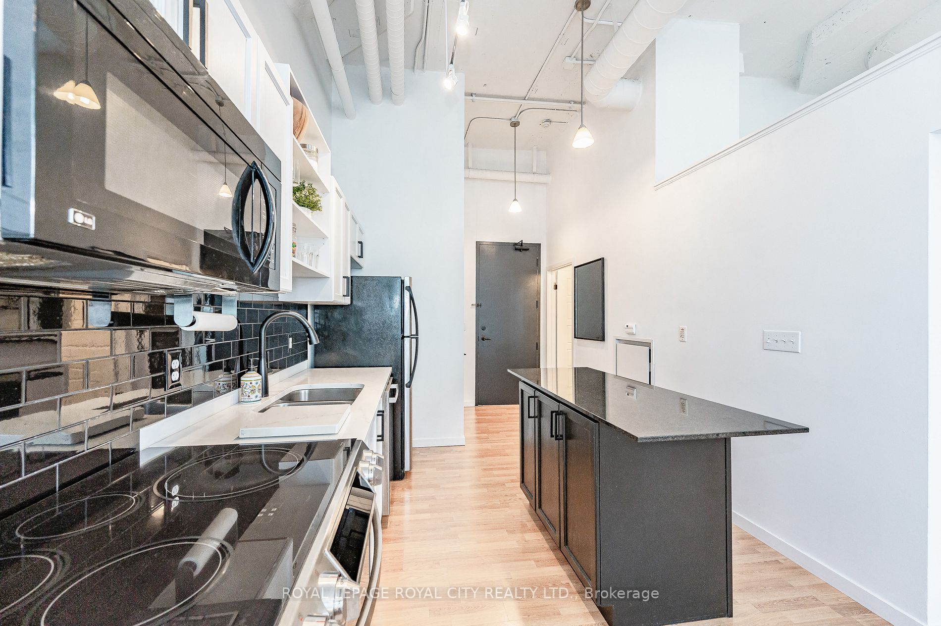 410 King St W, #514
