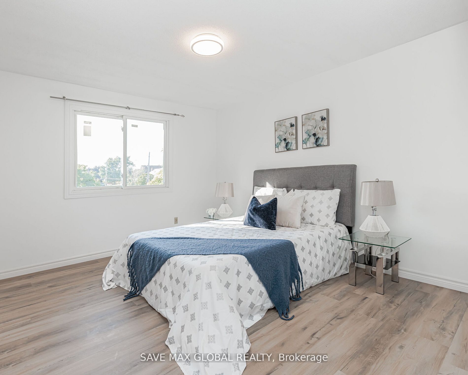 3 Mornington Dr E