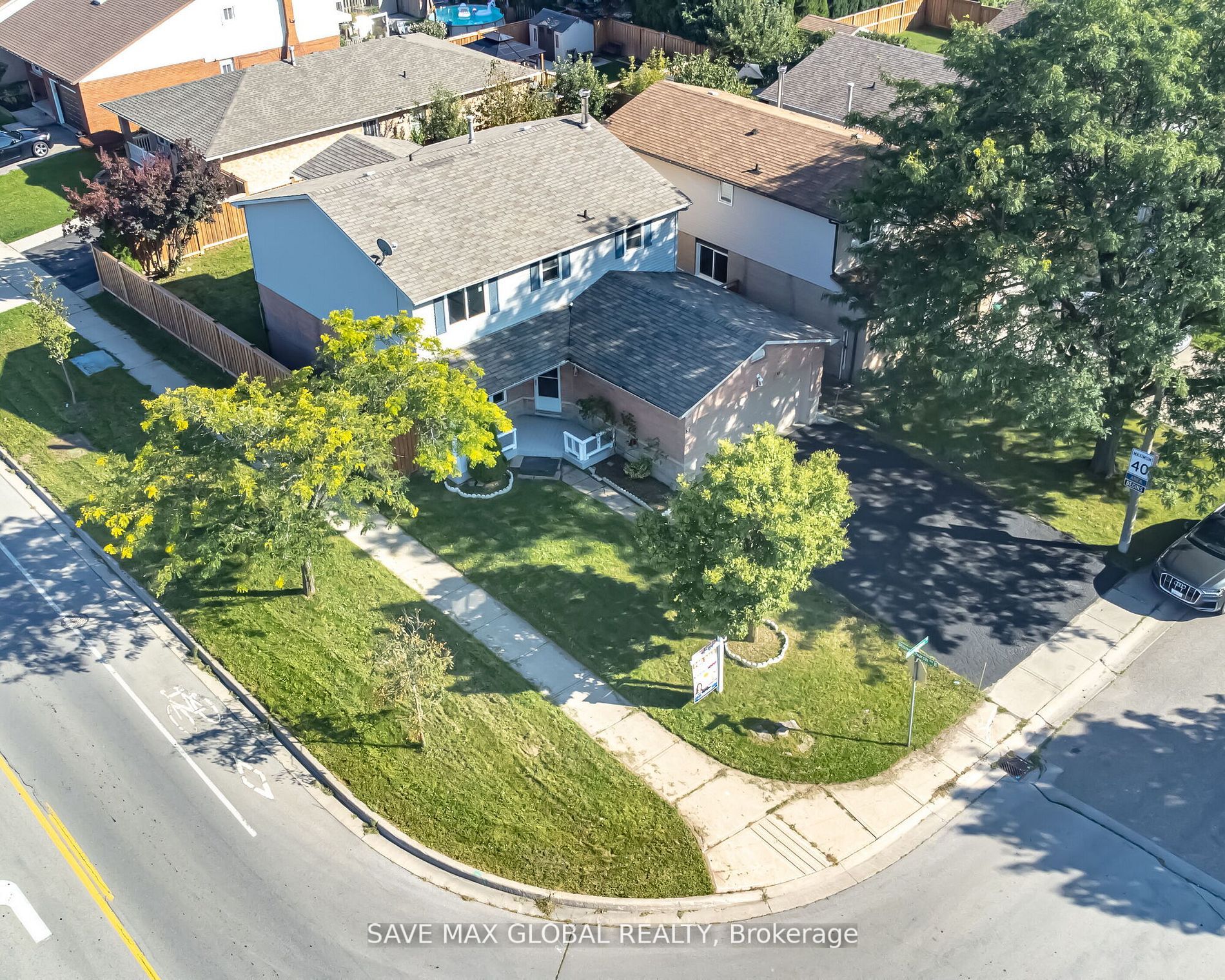 3 Mornington Dr E