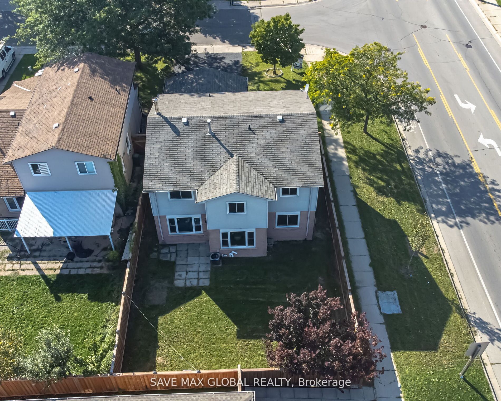 3 Mornington Dr E