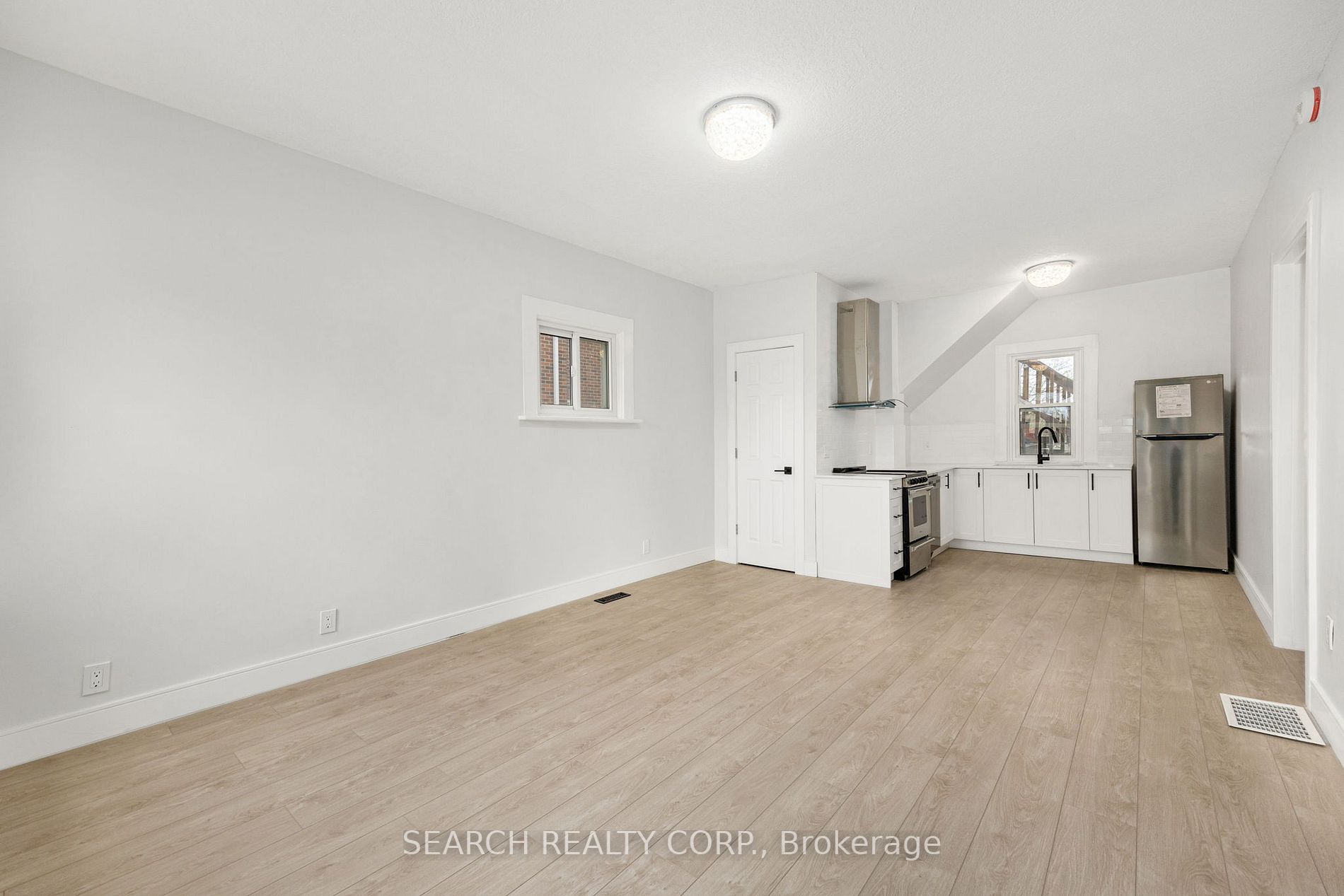 14 Kennedy Ave