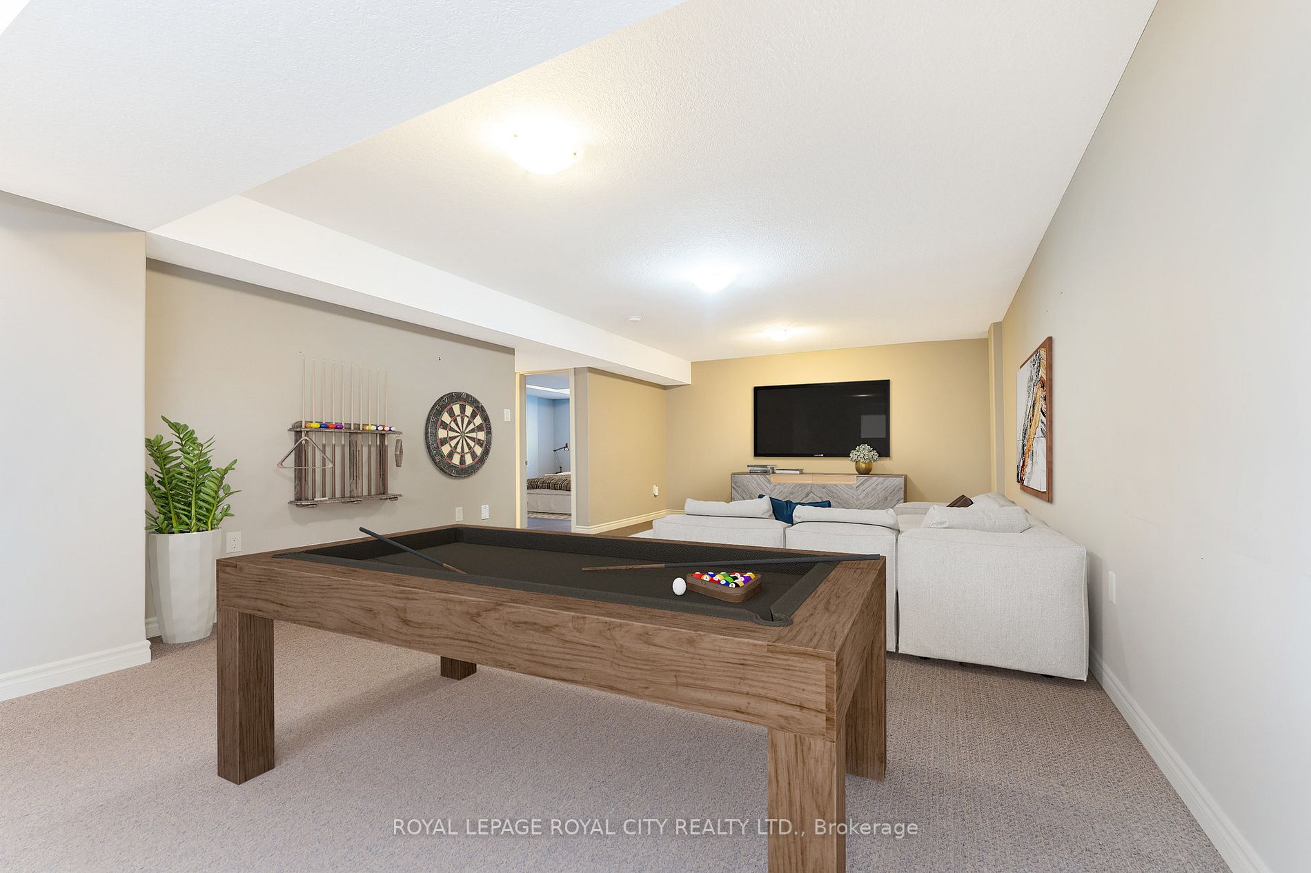 12 Annmoore Cres, #19