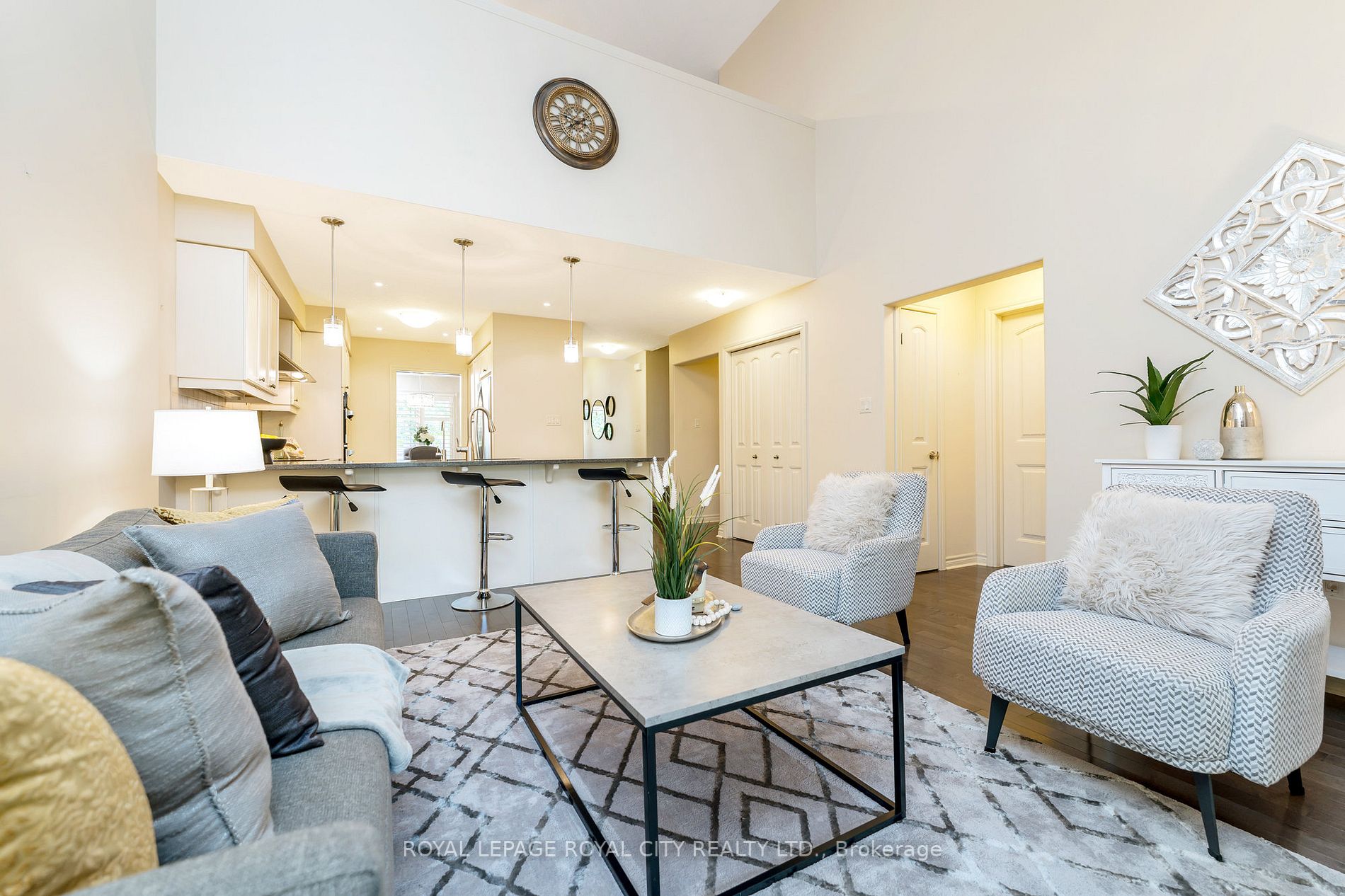 12 Annmoore Cres, #19