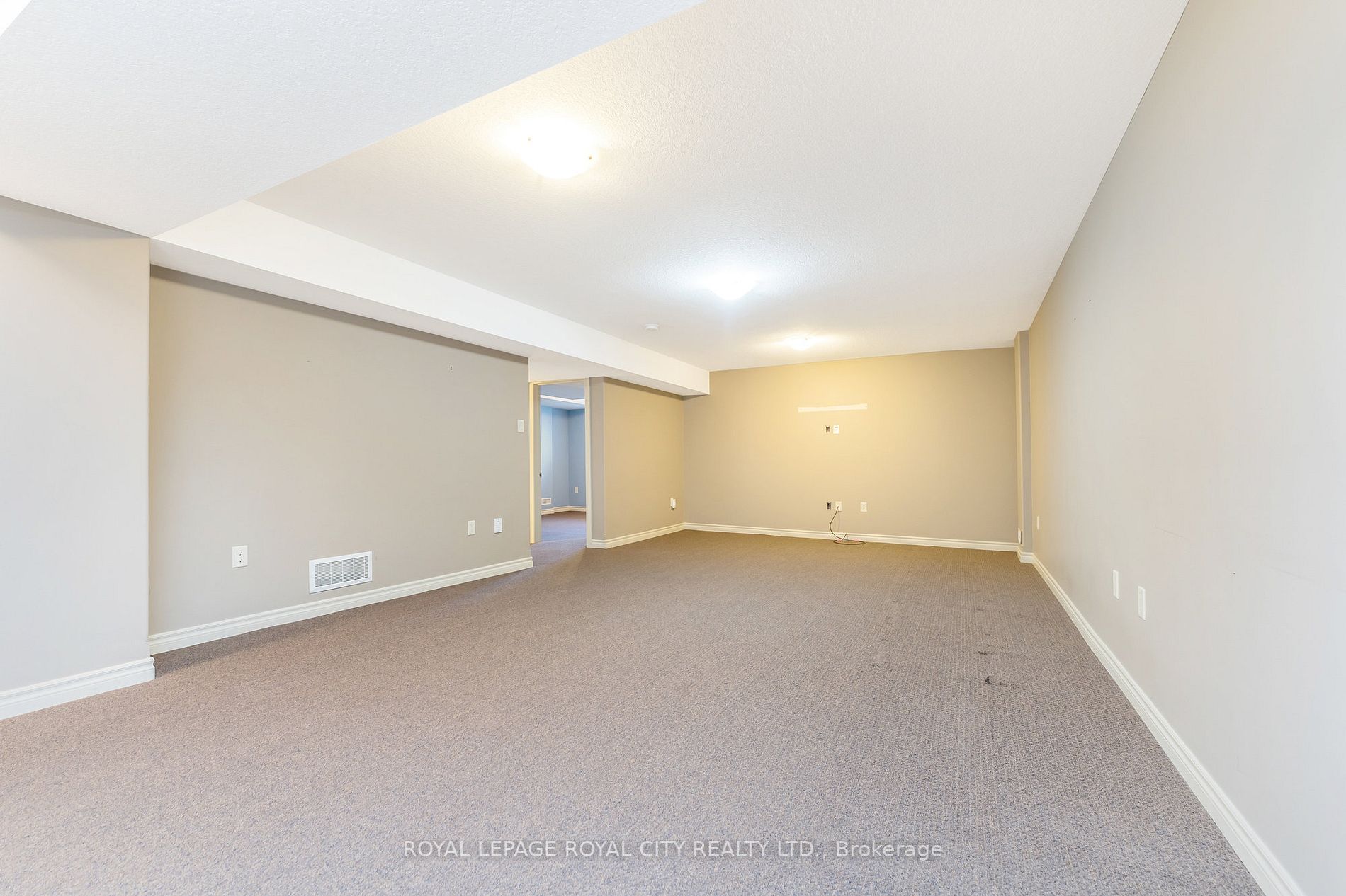 12 Annmoore Cres, #19