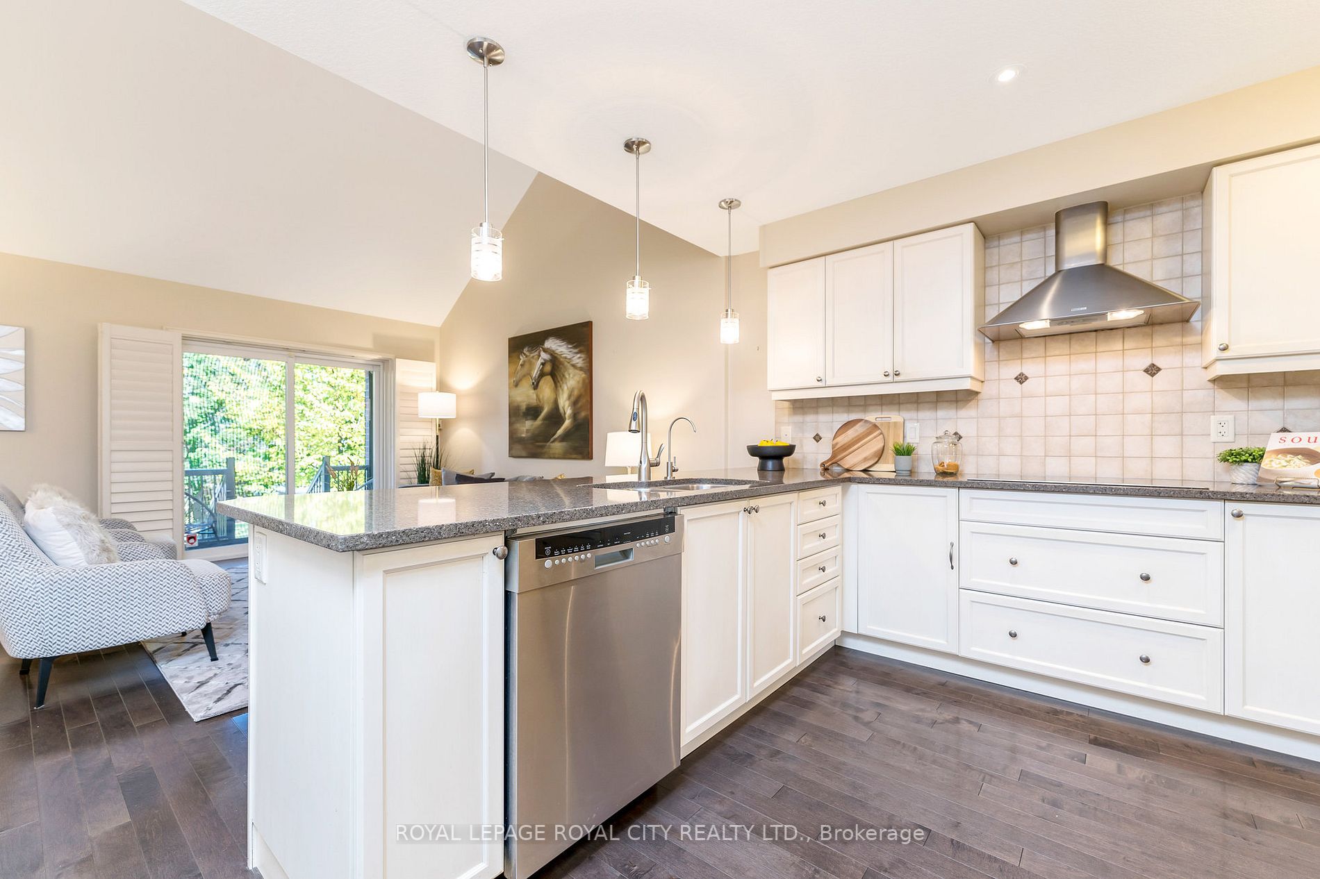 12 Annmoore Cres, #19