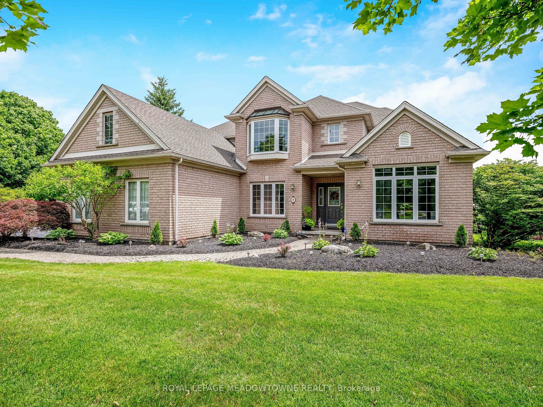 9 Palomino Drive