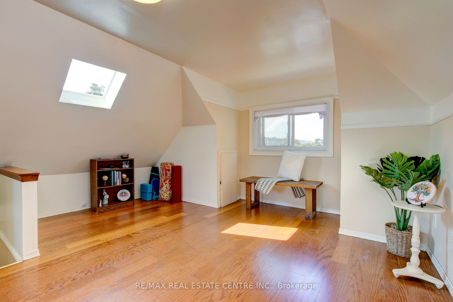 45 Wexford Avenue S