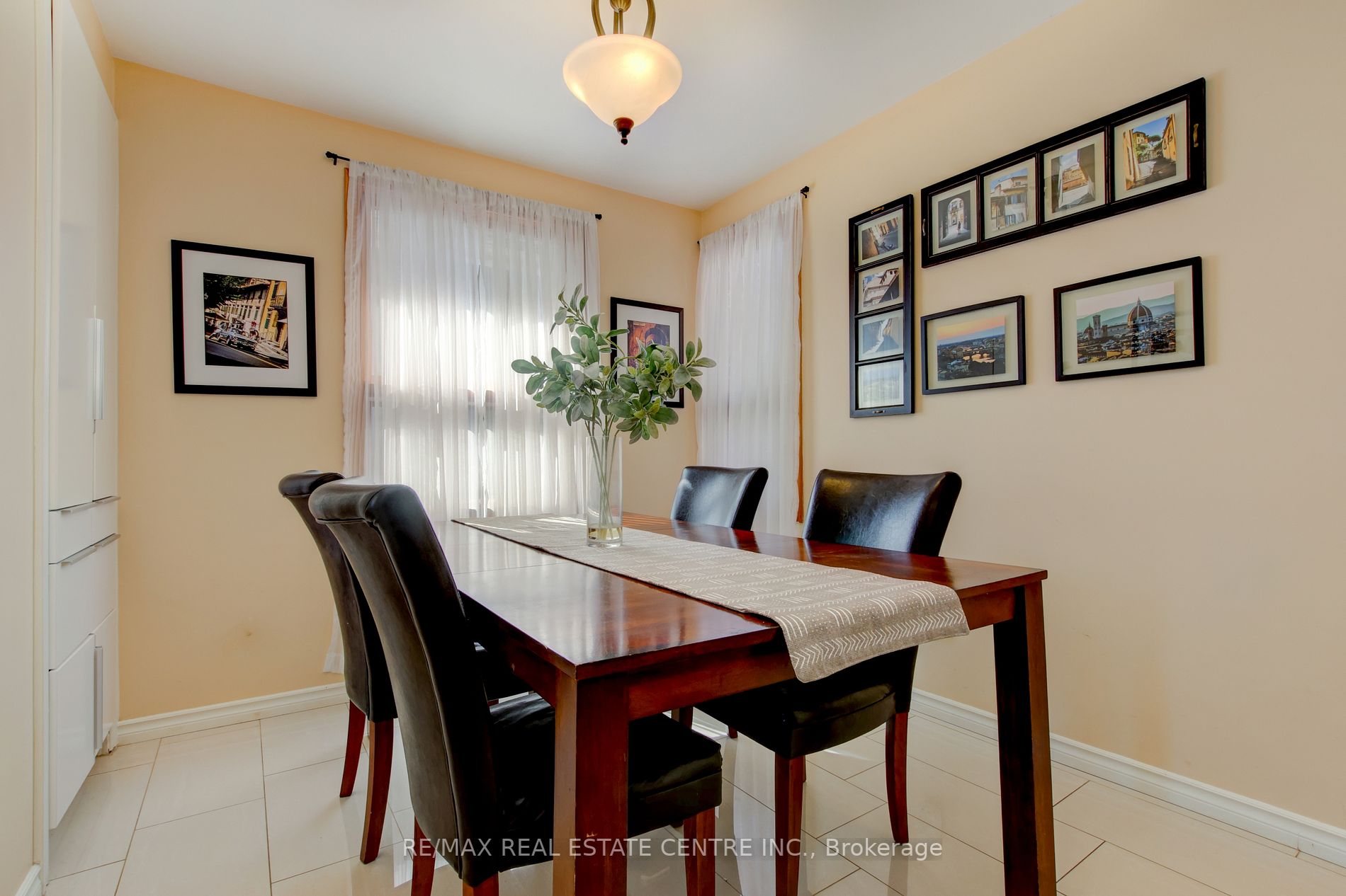 45 Wexford Avenue S