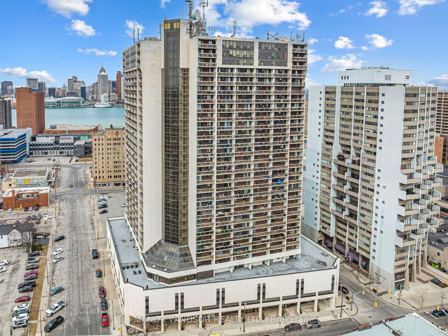 150 Park St W, #3009