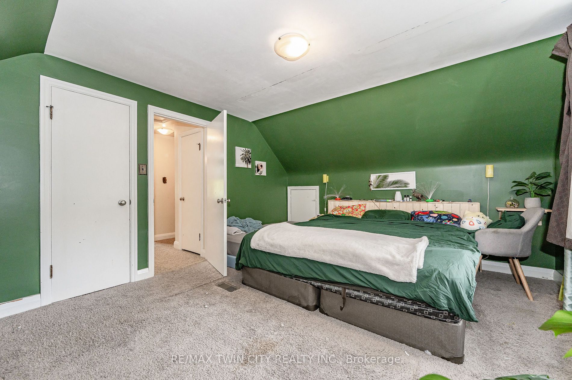 16 LAYTON Street