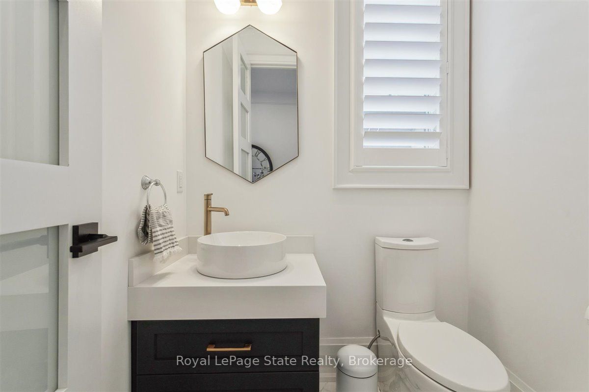 37 Deerhurst Rd