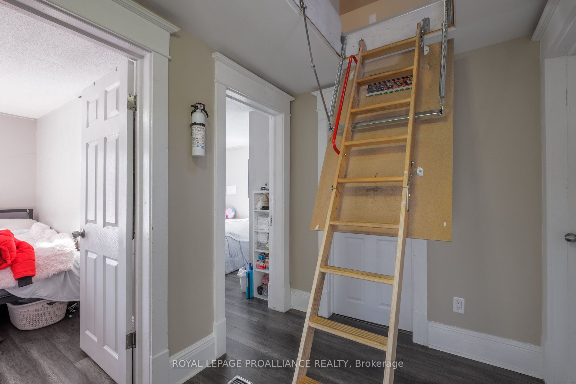 35 Hamilton St