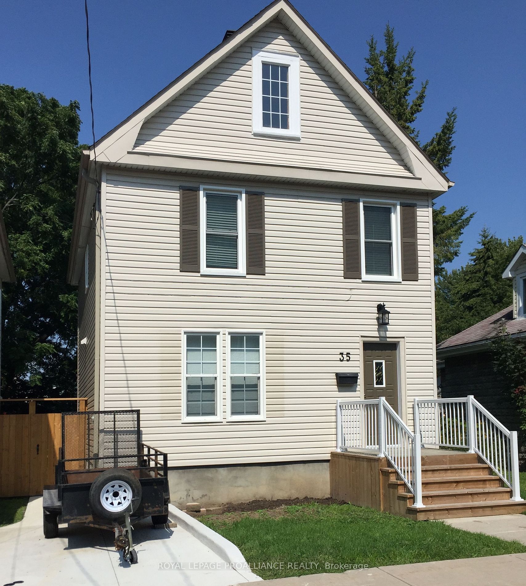 35 Hamilton St
