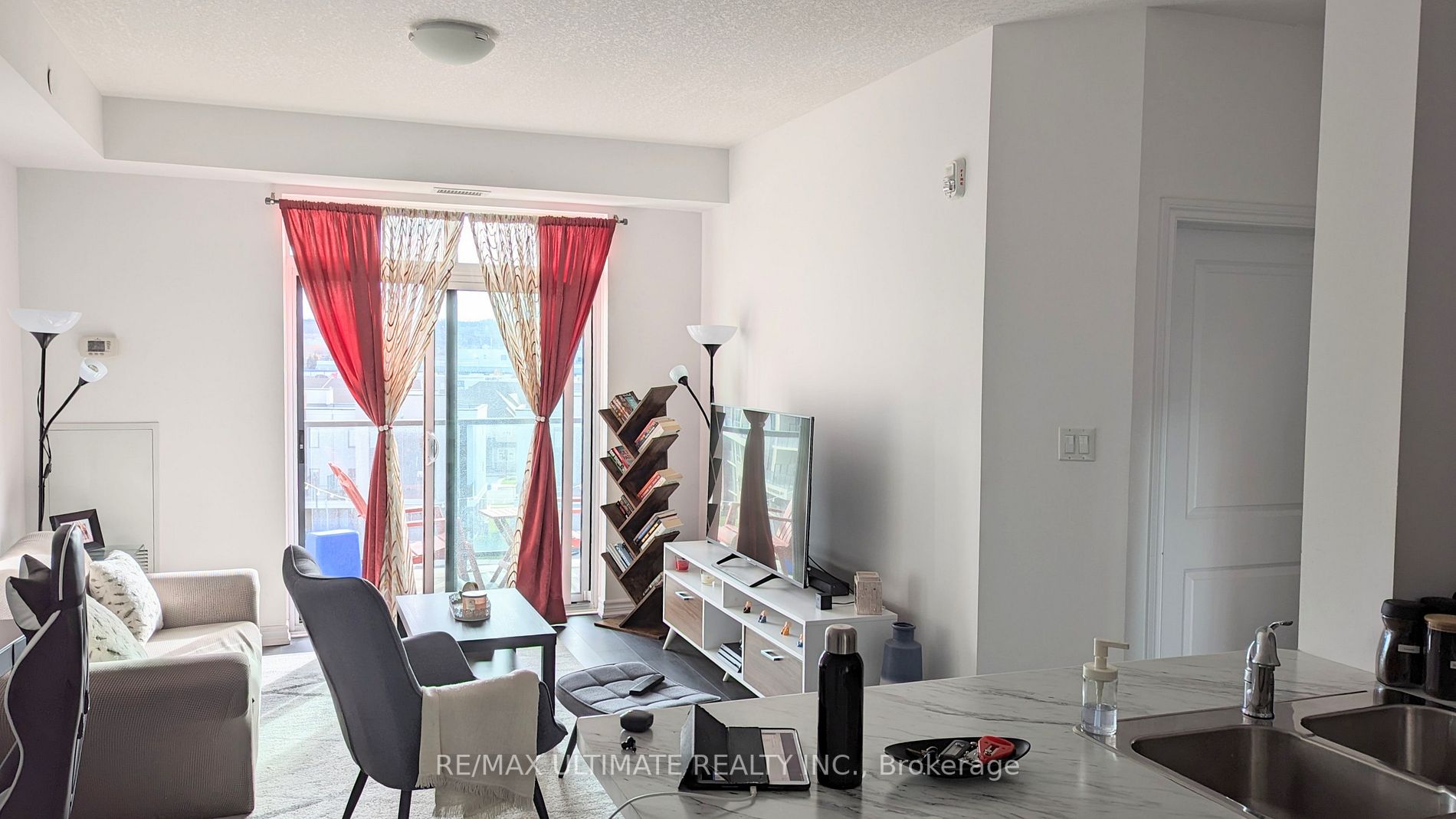 125 Shoreview Pl, #535