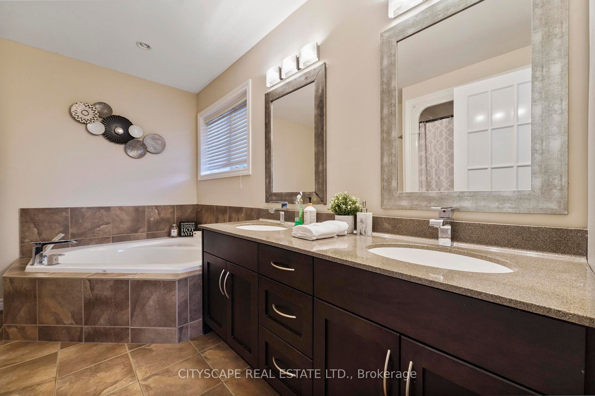 12 Kingfisher Crt