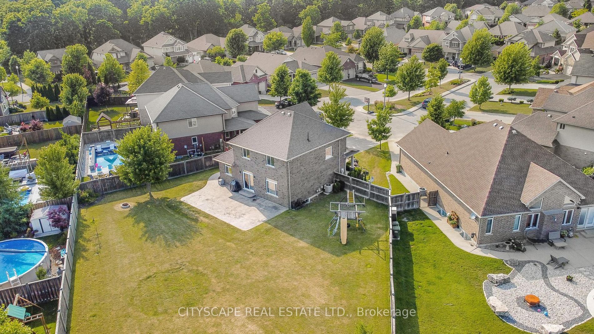 12 Kingfisher Crt