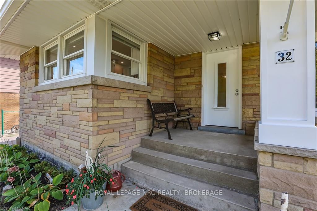 32 Burwell Ave