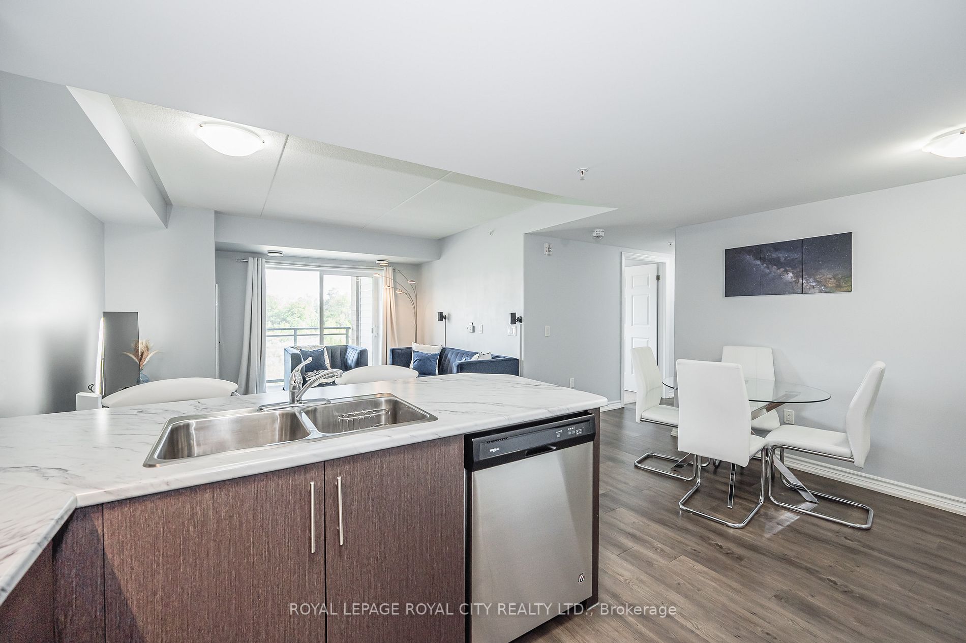 7 Kay Crescent, #208