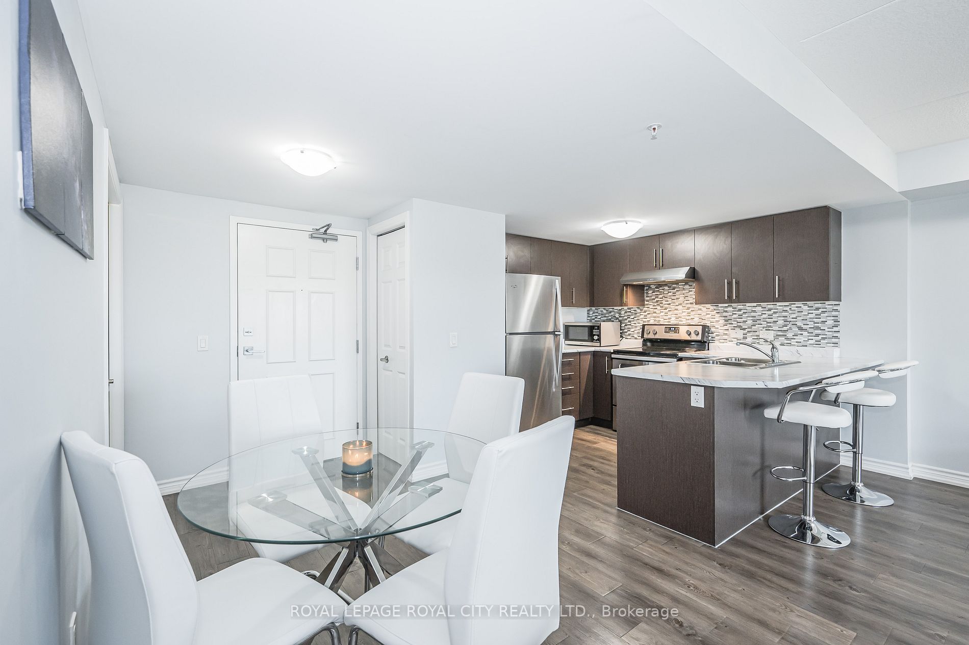 7 Kay Crescent, #208