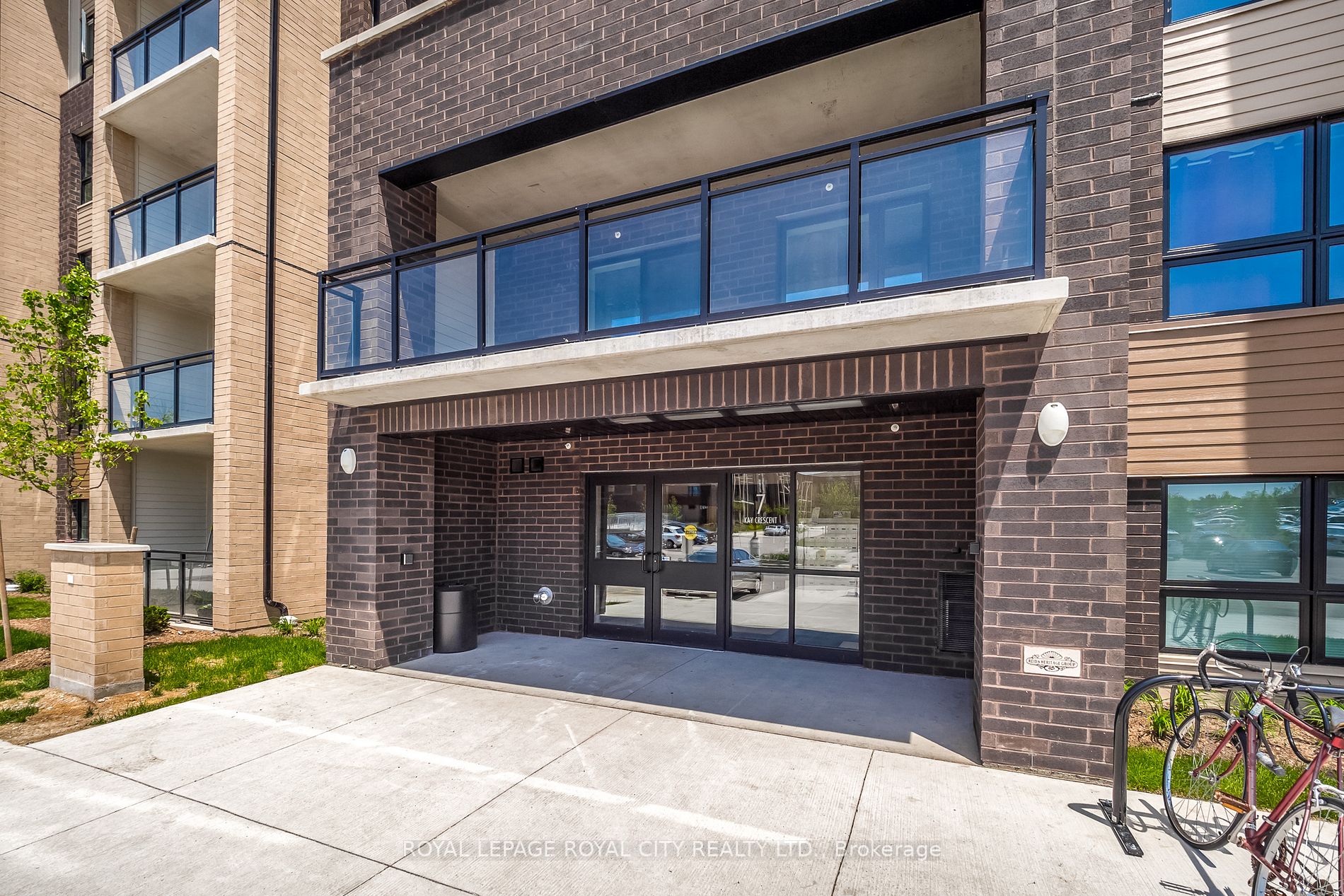 7 Kay Crescent, #208