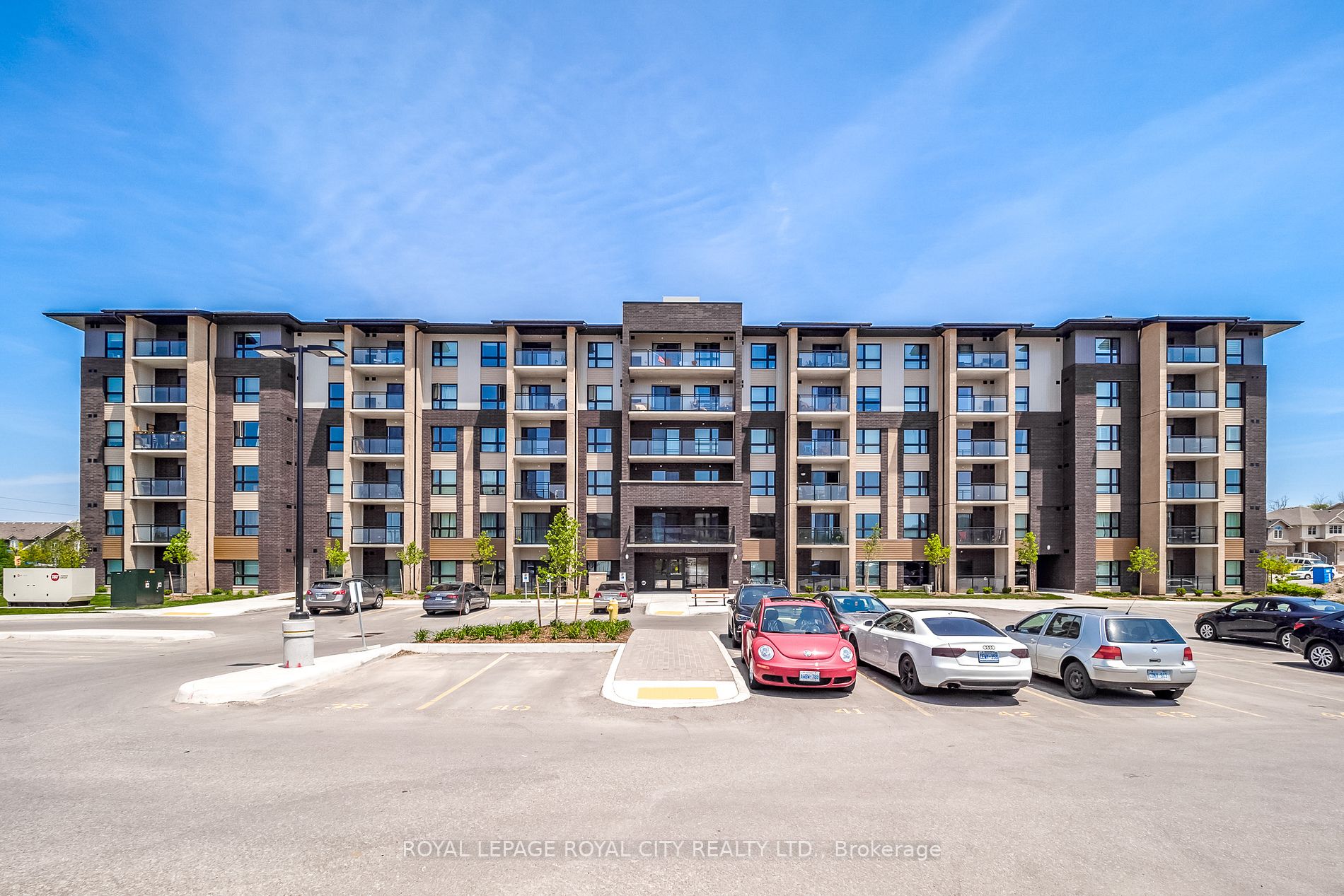 7 Kay Crescent, #208