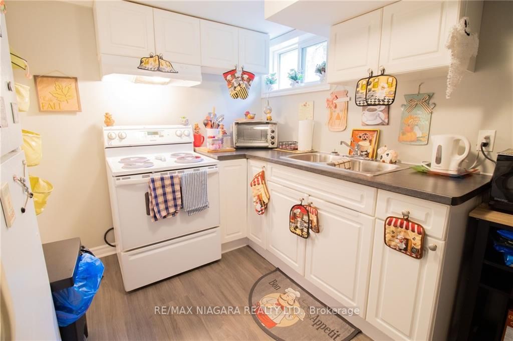 4 MANCHESTER Avenue