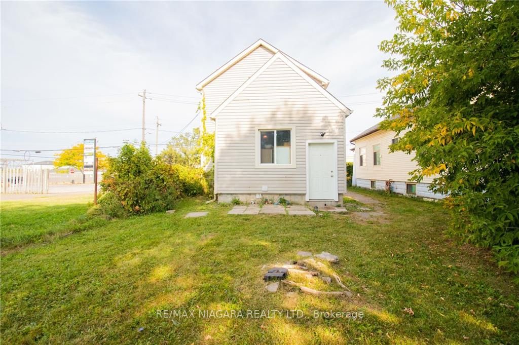 4 MANCHESTER Avenue
