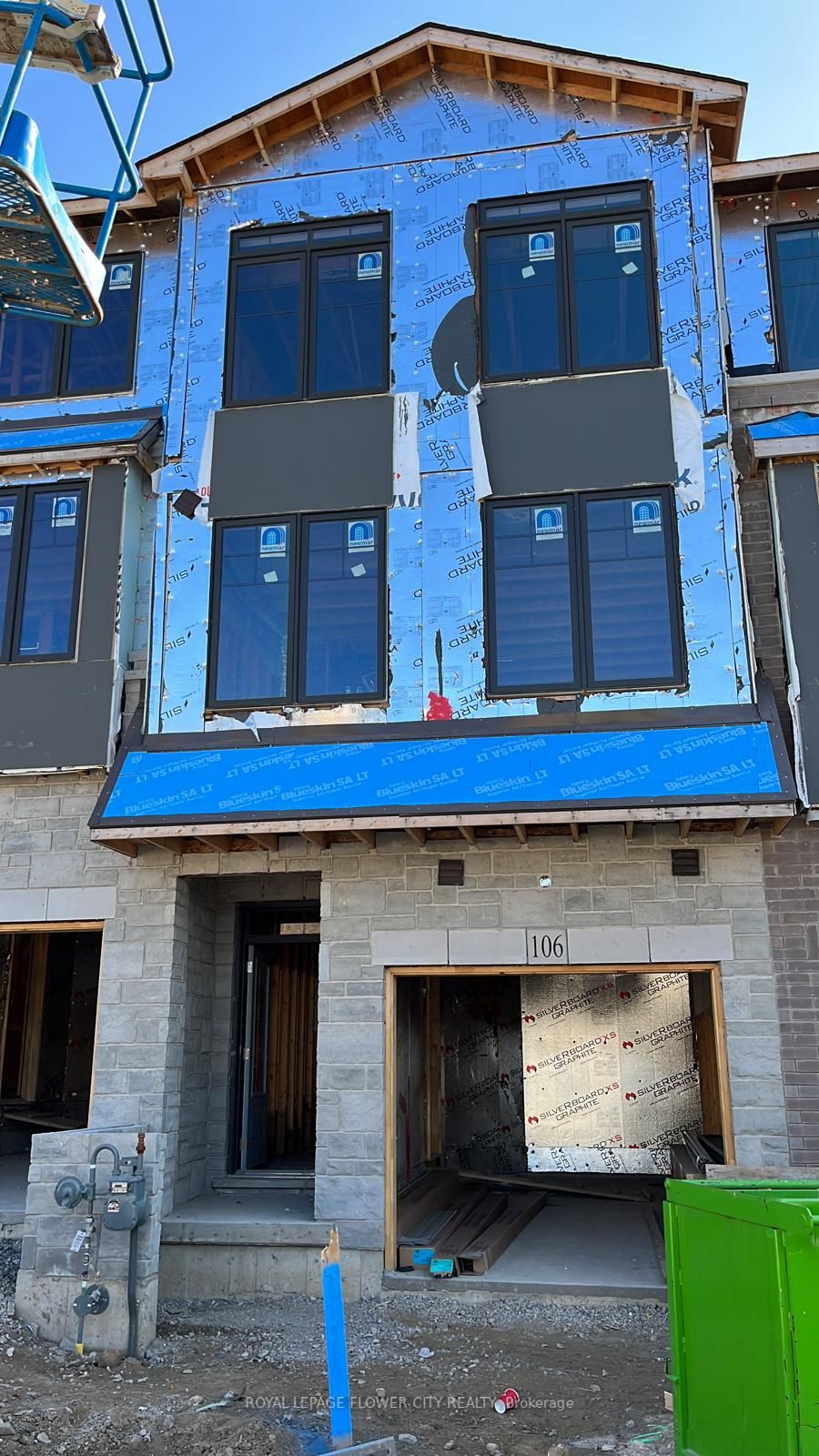 10 Birmingham Dr, #106