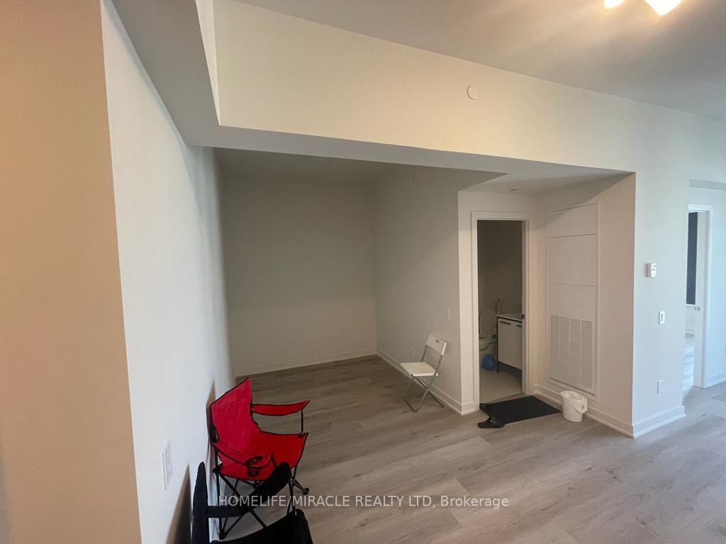 385 Winston Rd, #403