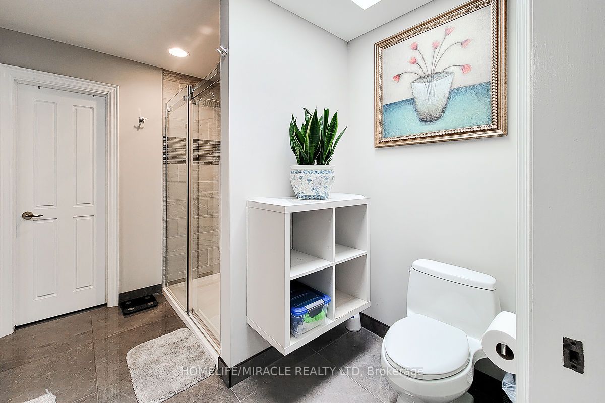 71 Richmond Cres