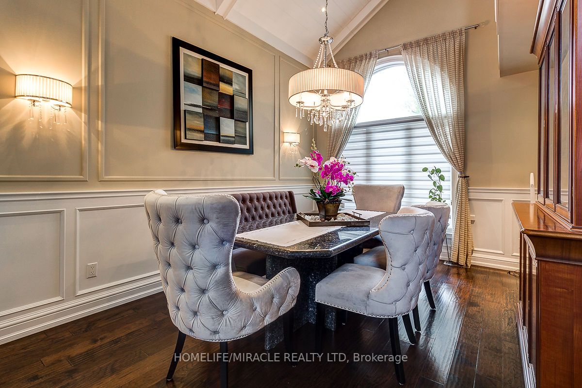 71 Richmond Cres