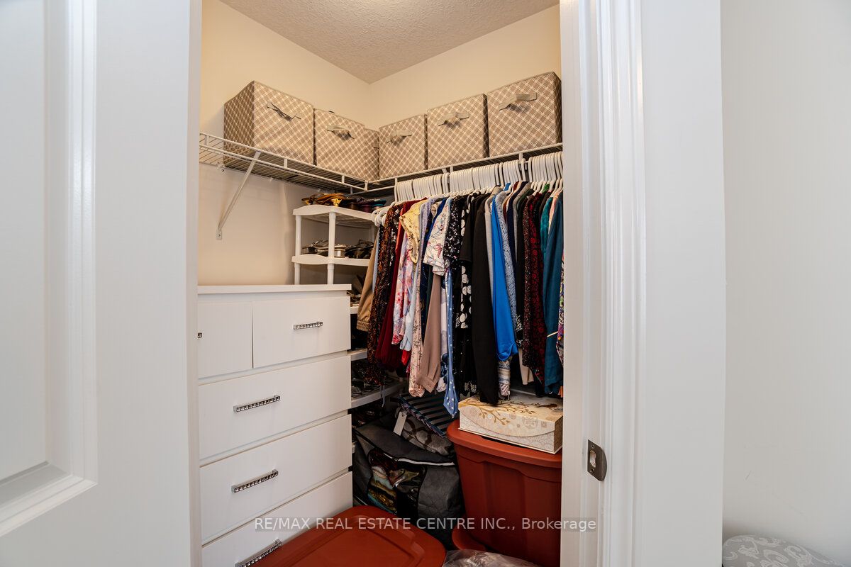 22 Marshall Drive E, #3