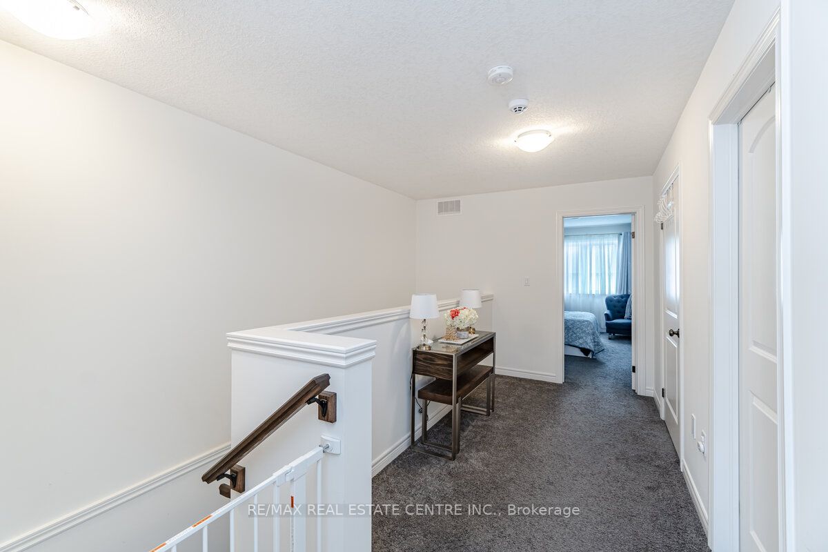 22 Marshall Drive E, #3