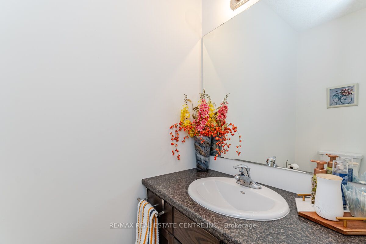 22 Marshall Drive E, #3