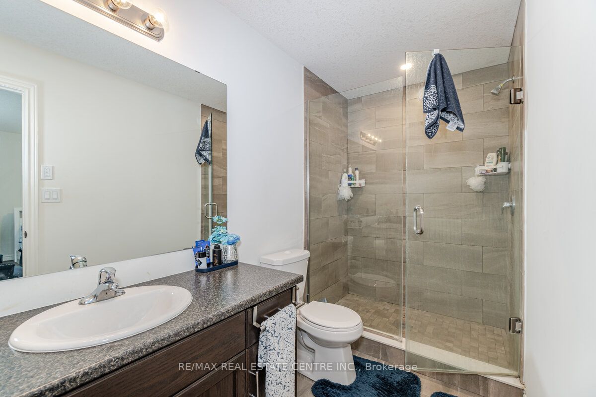 22 Marshall Drive E, #3