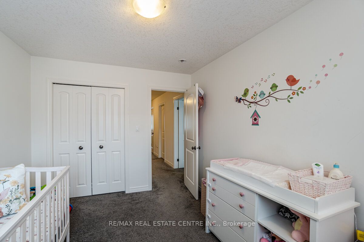 22 Marshall Drive E, #3