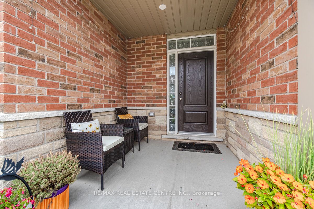 22 Marshall Drive E, #3