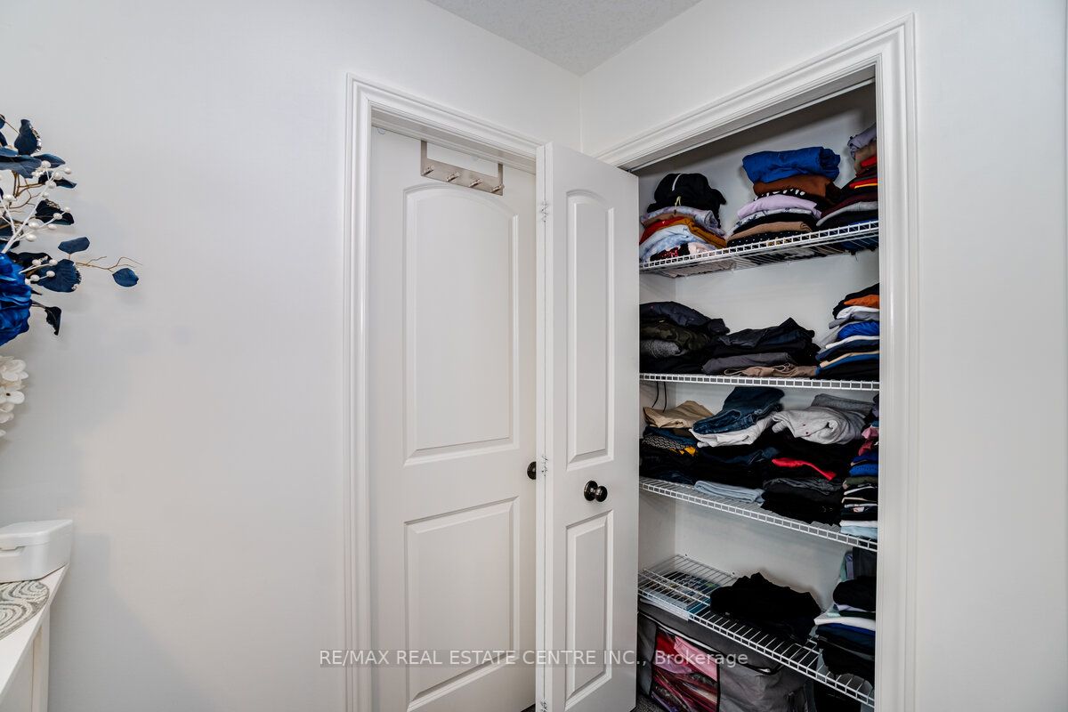 22 Marshall Drive E, #3