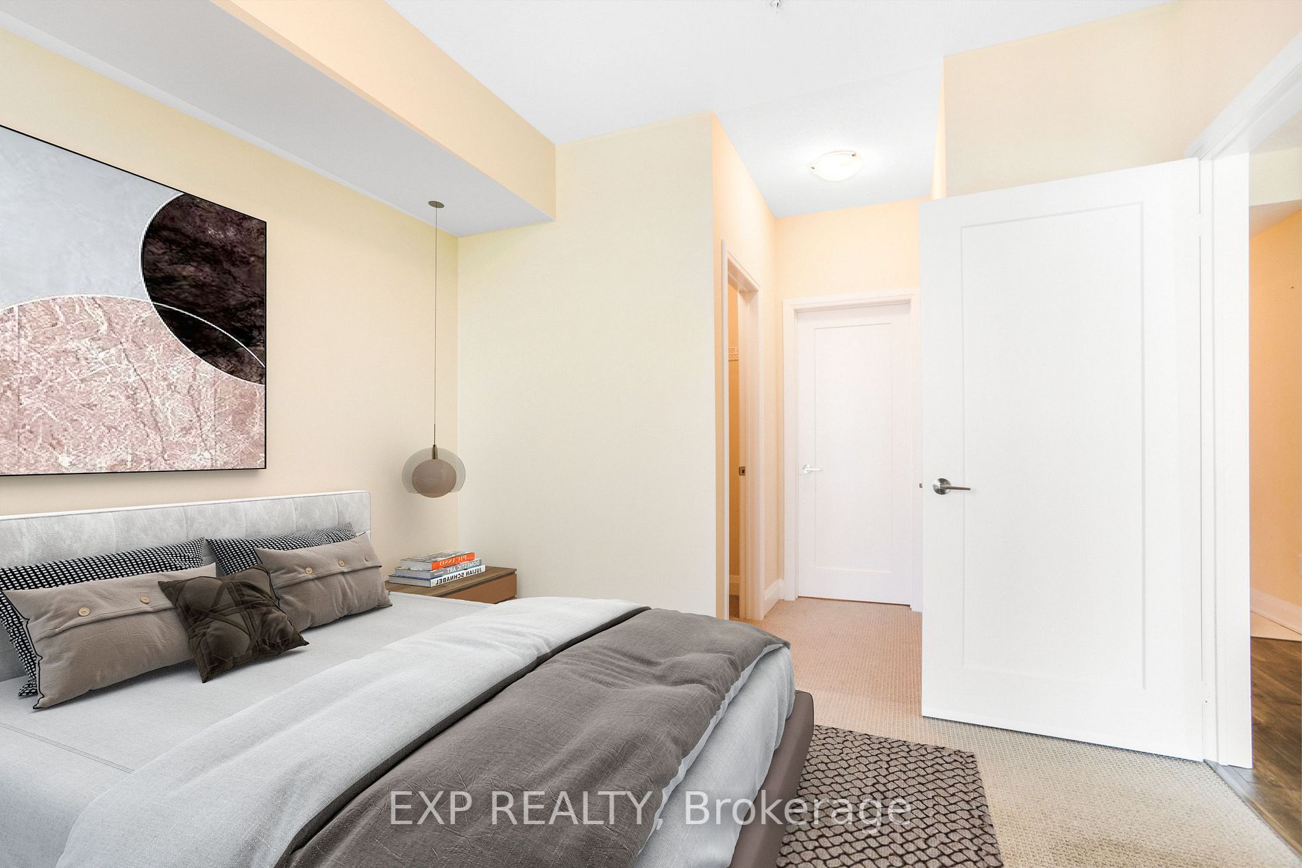 16 Concord Pl, #216
