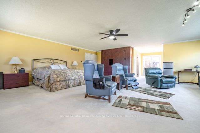 9630 Wellington Road 42 Rd
