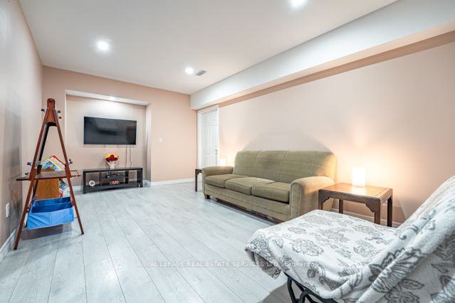 9630 Wellington Road 42 Rd