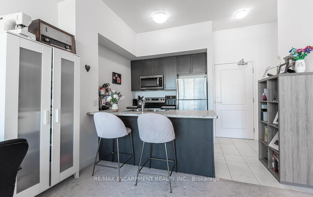 450 Dundas St E, #503