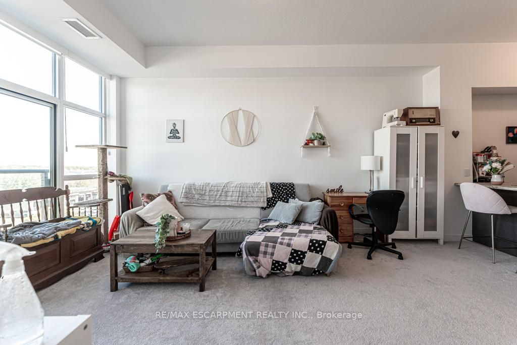 450 Dundas St E, #503