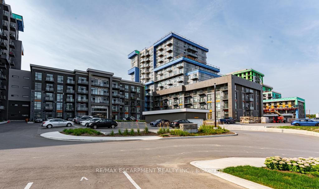 450 Dundas St E, #503